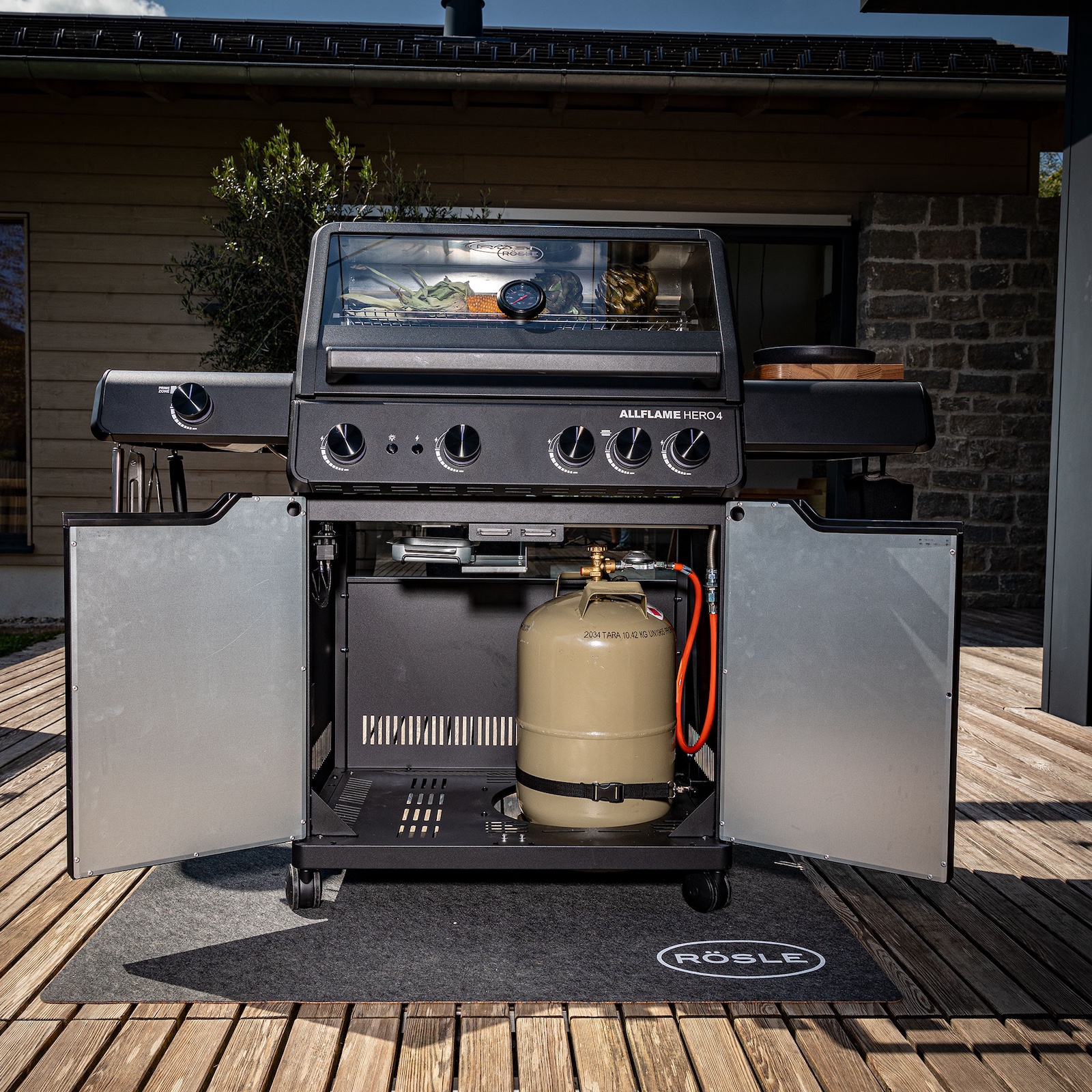 Rösle Gasgrill ALLFLAME Hero 4 Schwarz mit PRIMEZONE und Backburner 251053