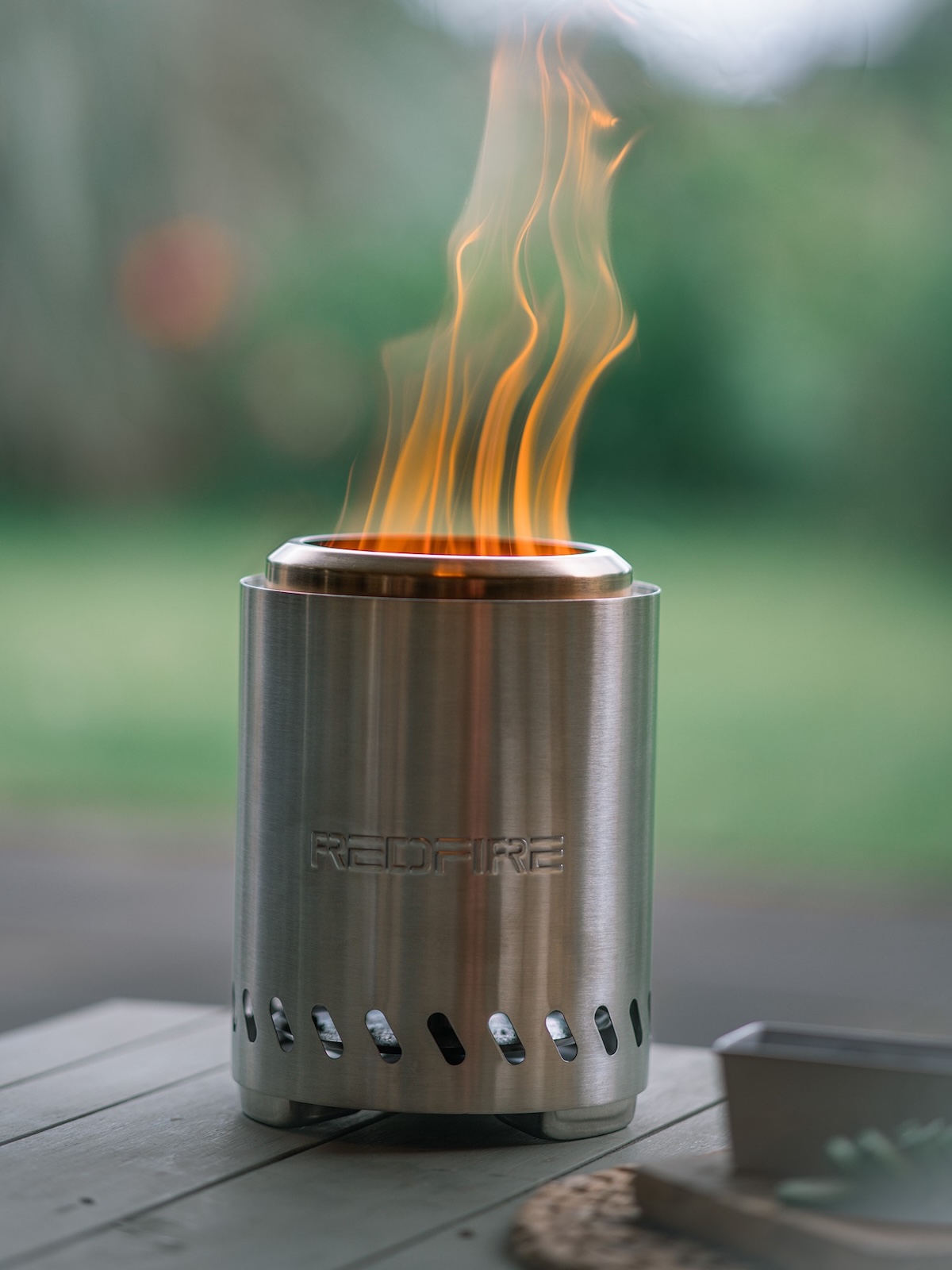 REDFIRE Volcano Medium steel Feuerkorb Feuerschale Terrassenfeuer Silber