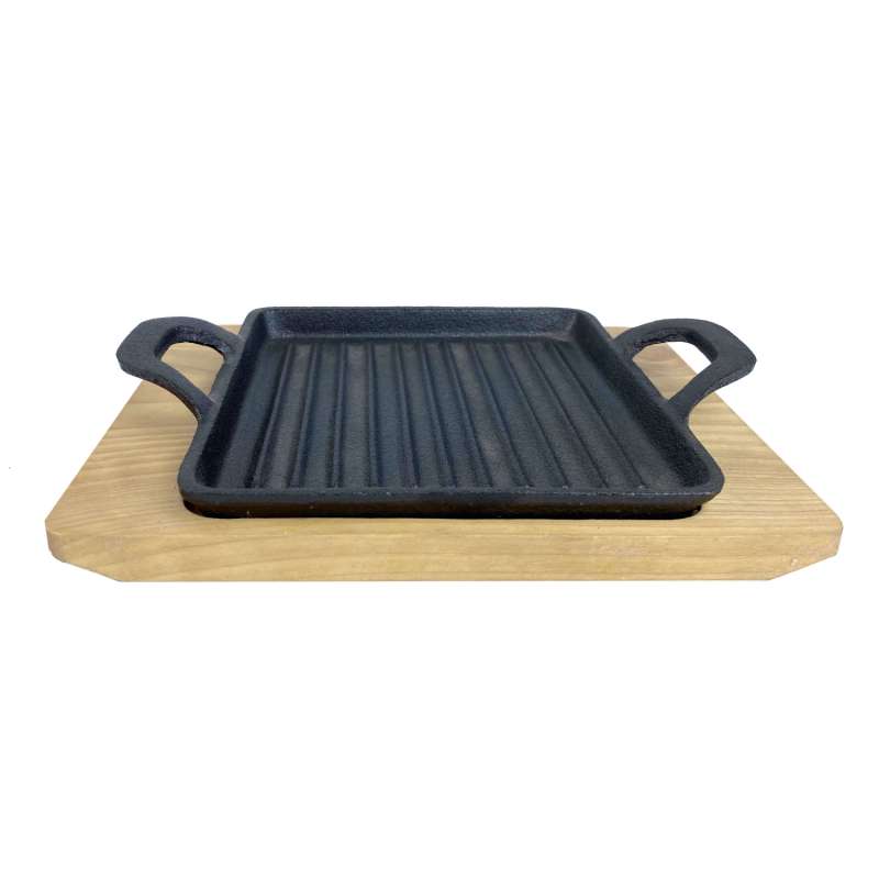 Gusseisenkuss® Gusseisenpfanne mit Griffen und Holzuntersetzer 19,5x14 cm Gusspfanne
